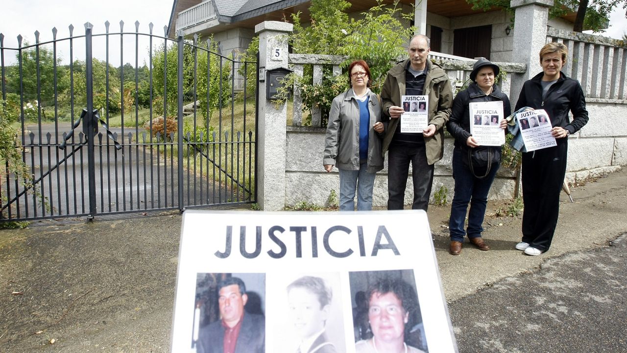 Familiares reclaman justicia por el triple crimen de Burgos