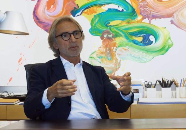 Josep Juanpere en su estudio de arquitectura