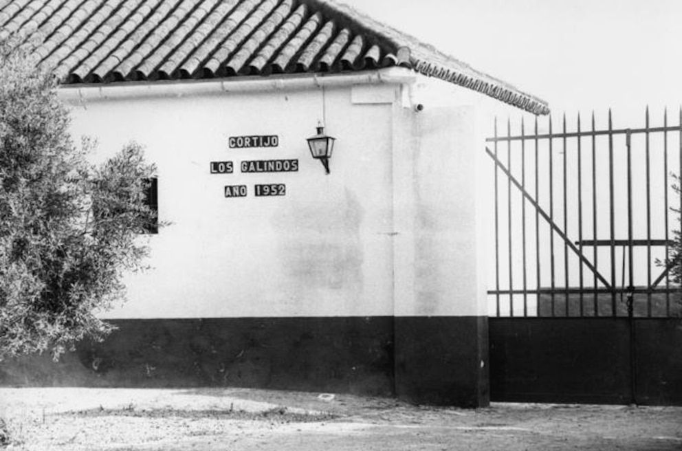 Entrada histórica del Cortijo Los Galindos