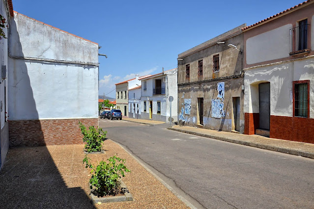 Calle y entorno de Puerto Hurraco